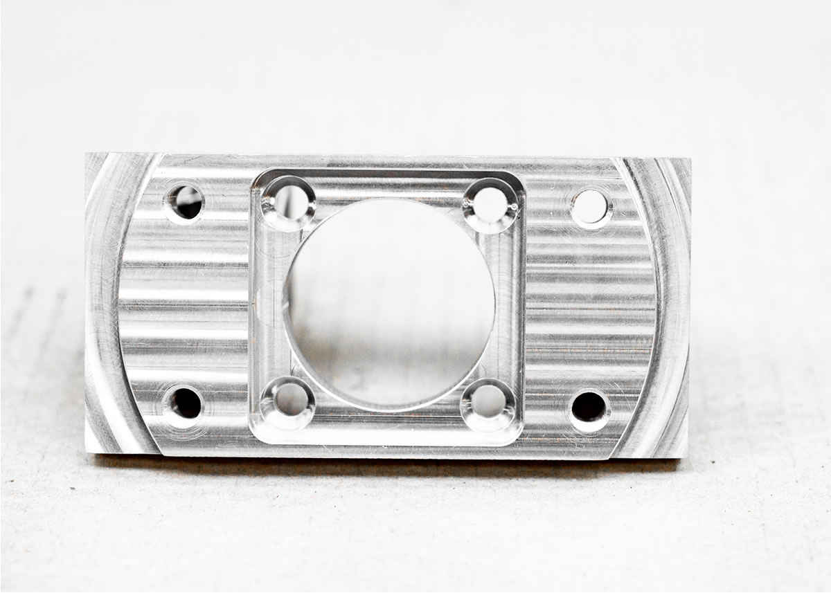 CNC Blechbearbeitung Hannover und Wasserstrahlschneiden mit CNC Blechverarbeitung Celle sowie Laserschneiden Braunschweig - Alles von R+G Metallbau GmbH, Wietze.