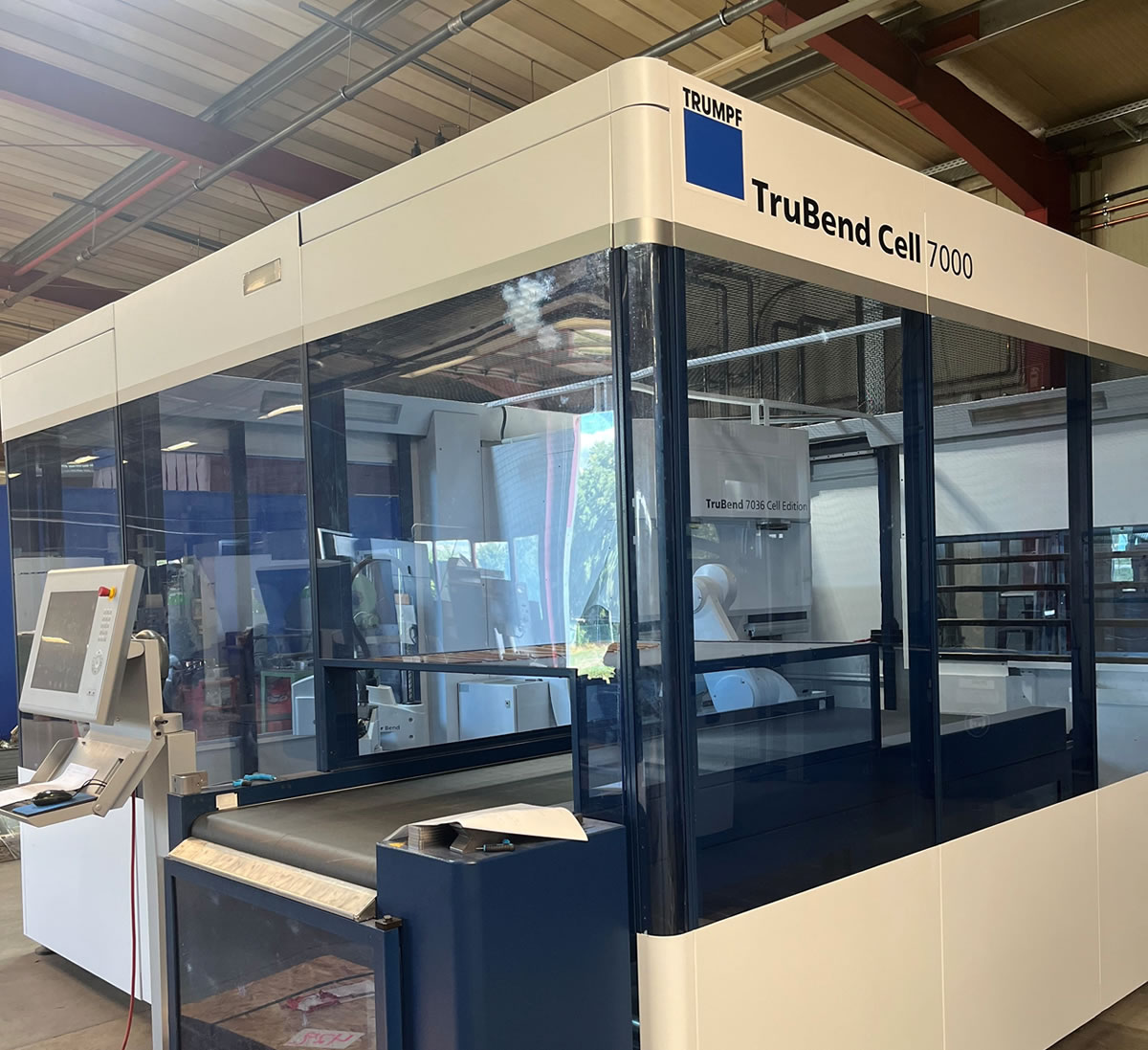 CNC Blechbearbeitung Hannover und Wasserstrahlschneiden mit CNC Blechverarbeitung Celle sowie Laserschneiden Braunschweig - Alles von R+G Metallbau GmbH, Wietze.